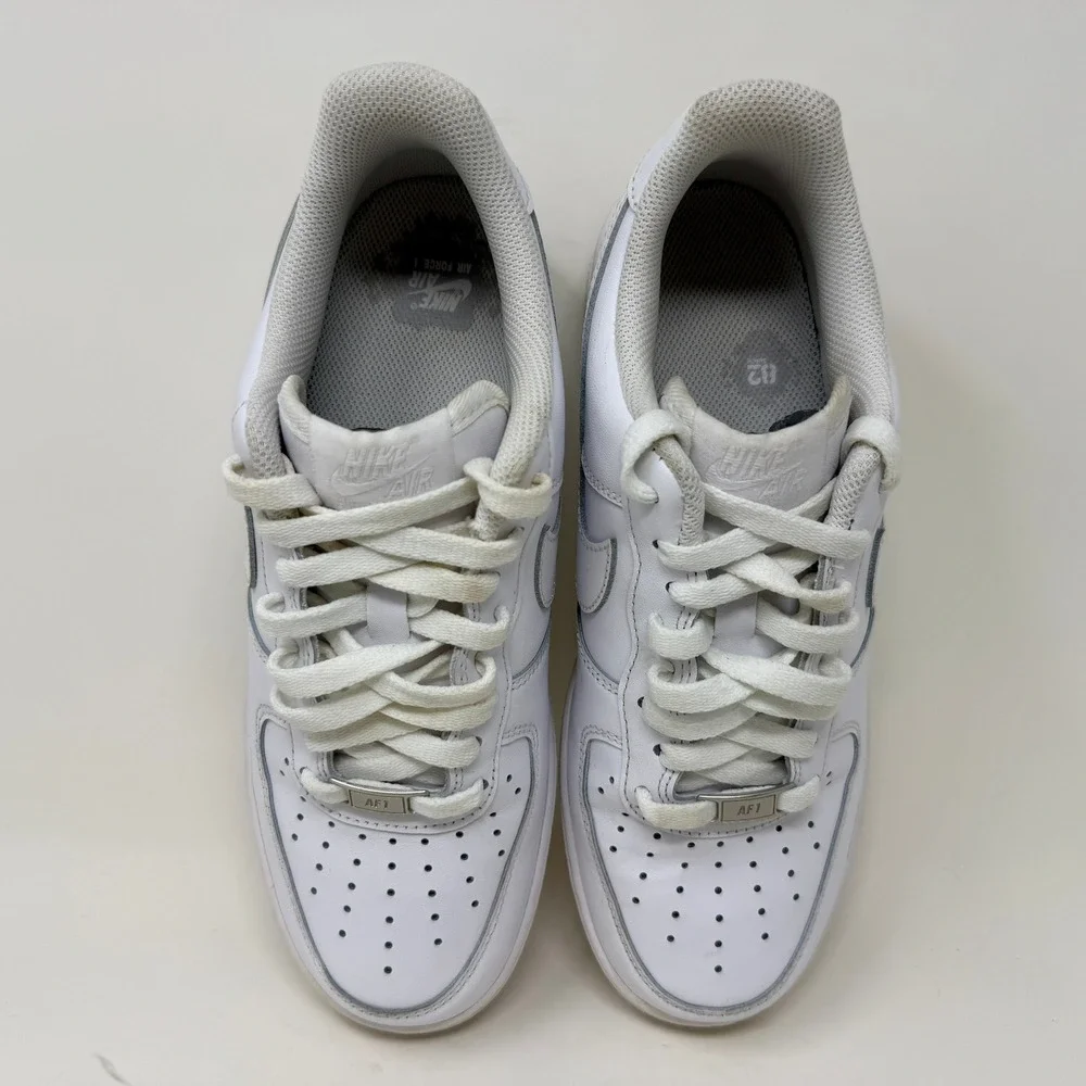 Nike Air Force 1 '07 Women's 9.5 White Low Top Sneakers DD8959-100